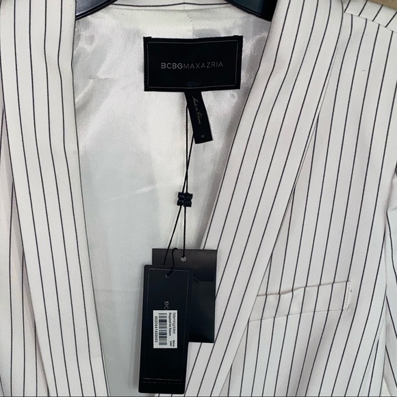 New BCBGMaxAzria matching pinstripe blazer and shorts set - Picture 5 of 13